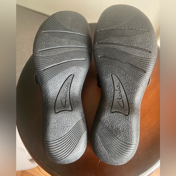 Clarks Cloudsteppers Sandals 🩴 - Picture 5 of 11